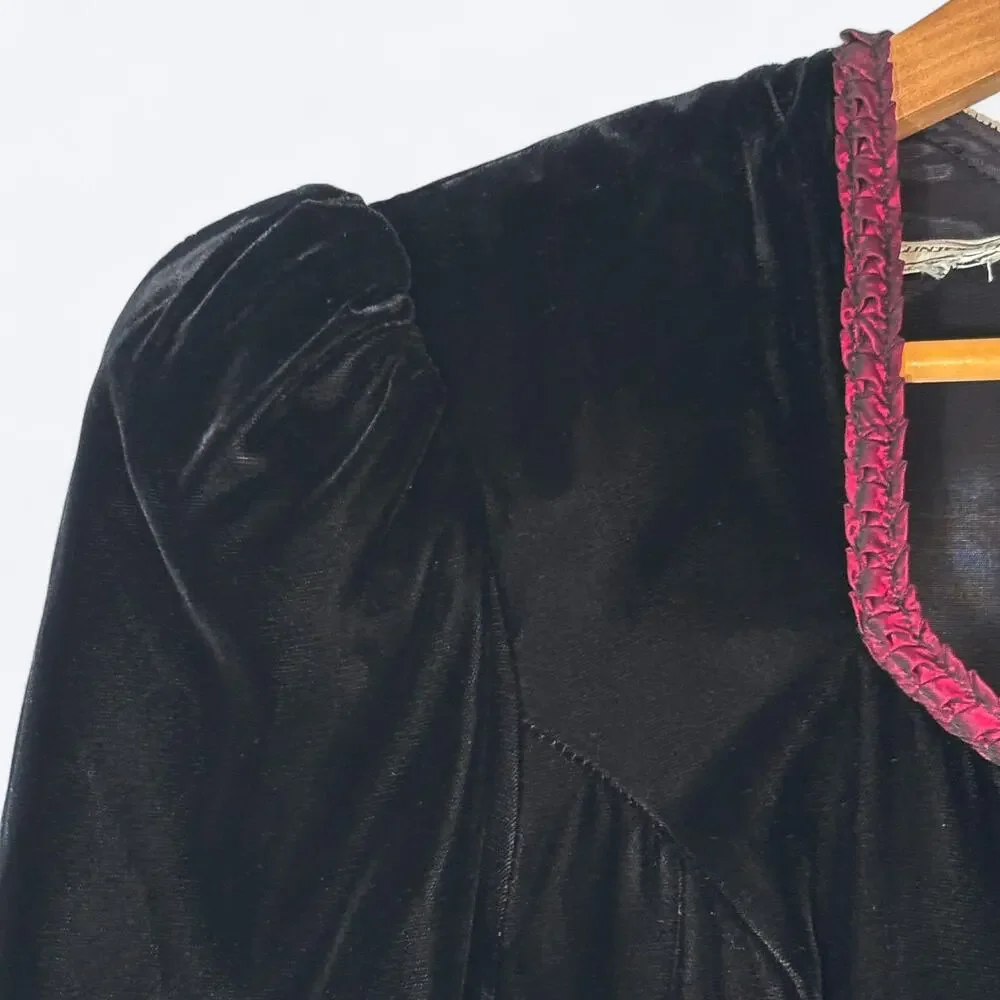 Vintage-Inspired Black & Burgundy Velvet Gothic Dress - Picture 8 of 14